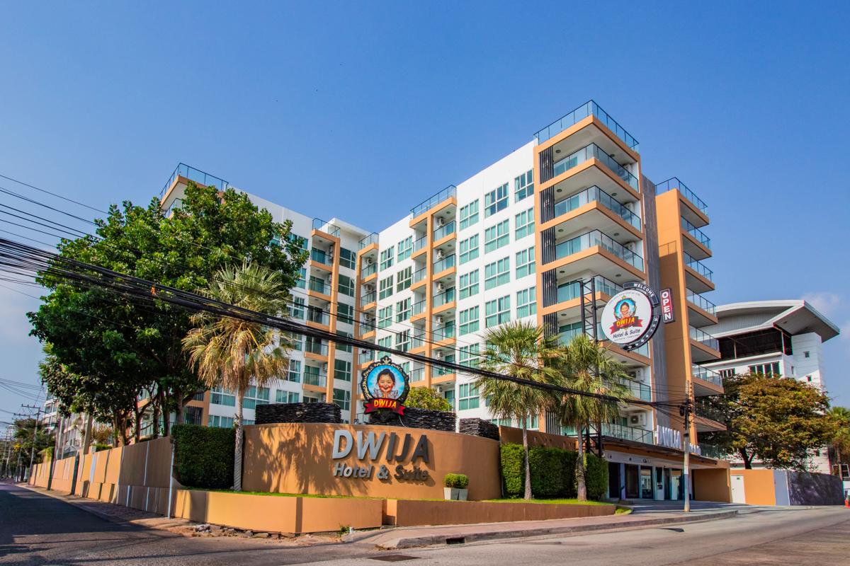 Dwija Hotel & Suite photo 1