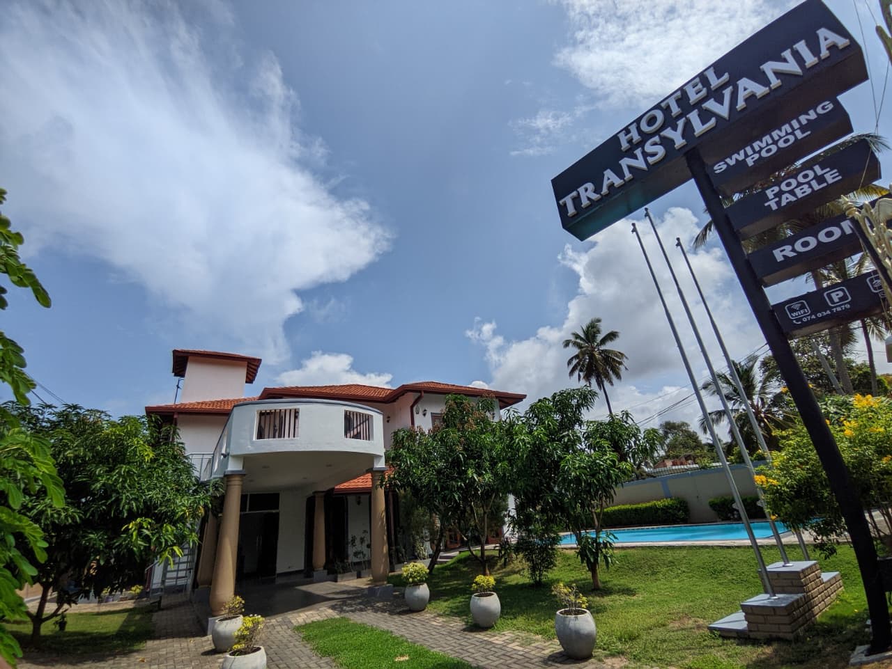 Hotel Transylvania - Negombo photo 3