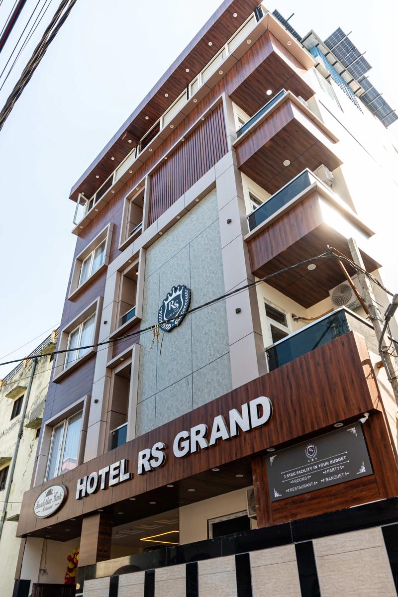 Hotel RS Grand photo 3