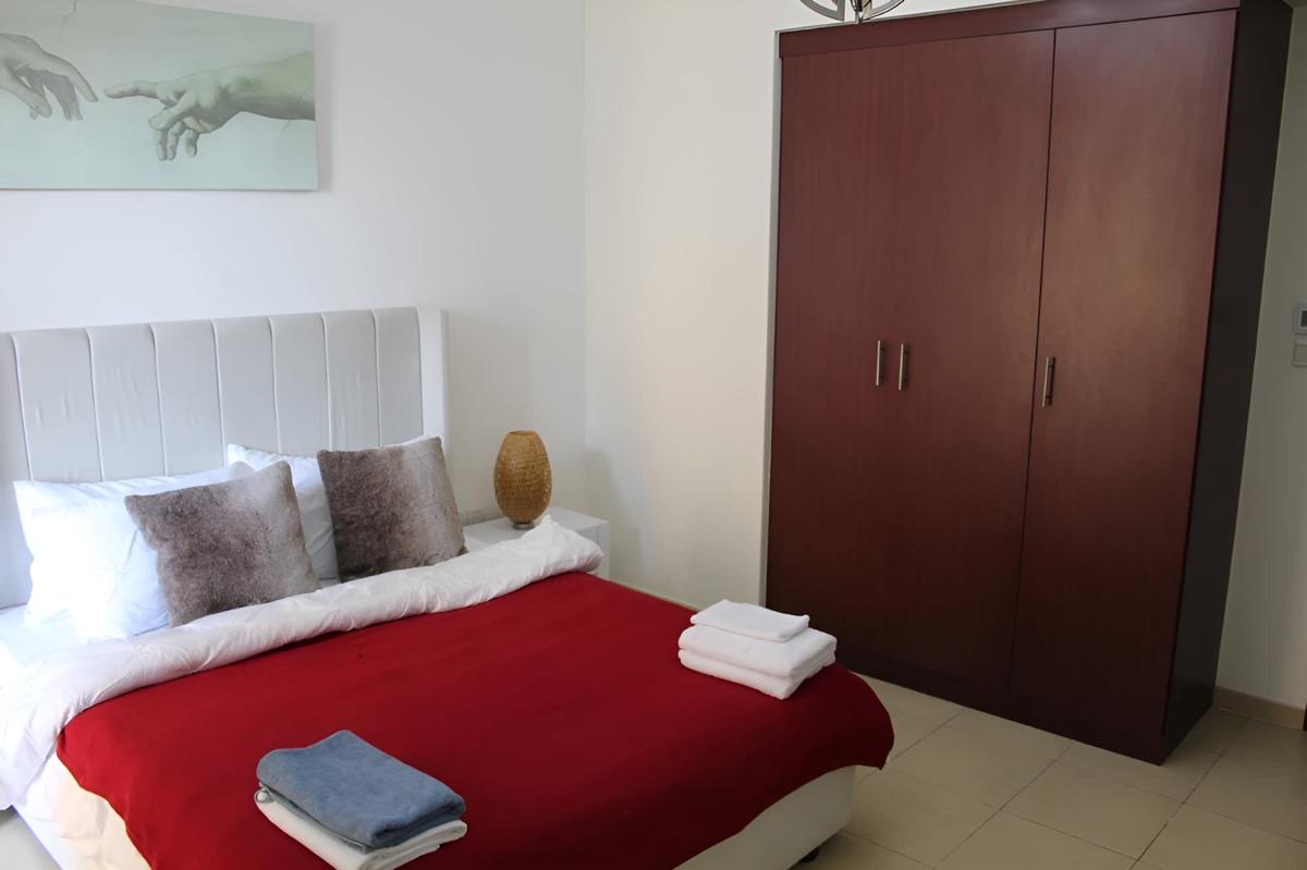 Luxury Marina View Hostel, JBR photo 3