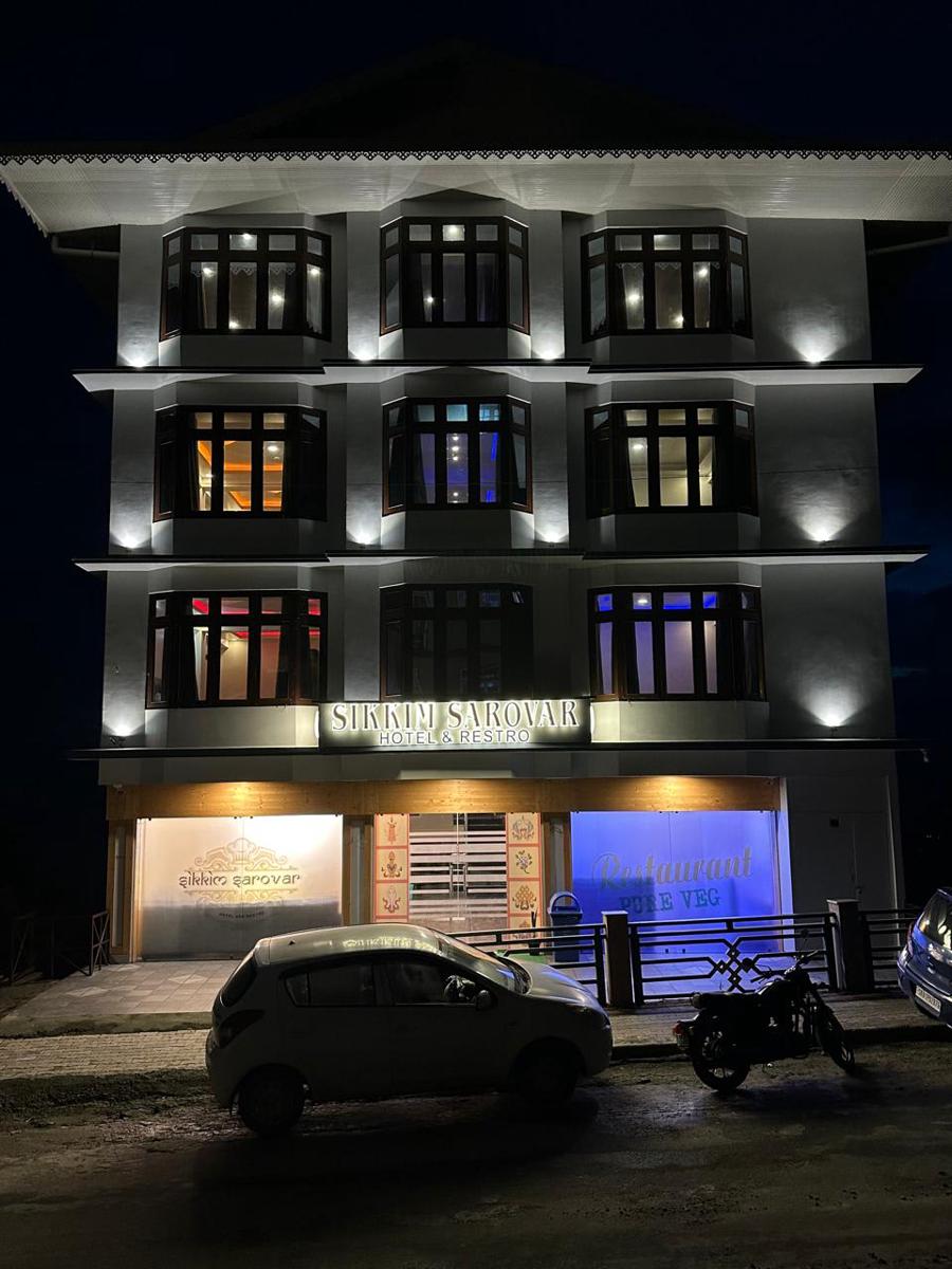 Sikkim Sarovar Hotel & Restro photo 2
