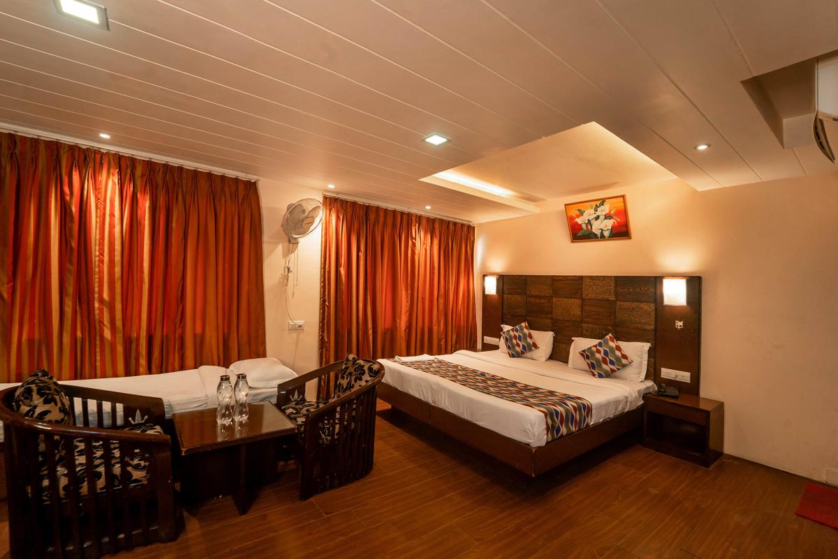 Vatika Inn Hotel photo 3