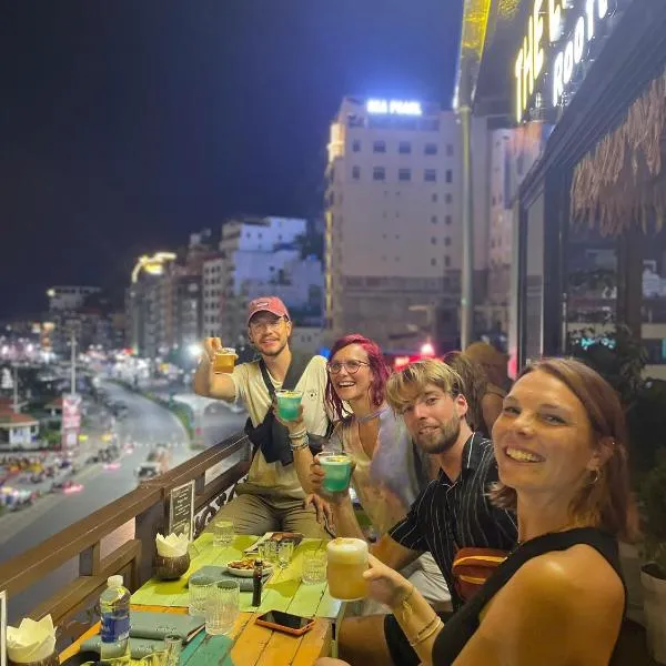 The Little Leaf Hostel & Rooftop Bar photo 5