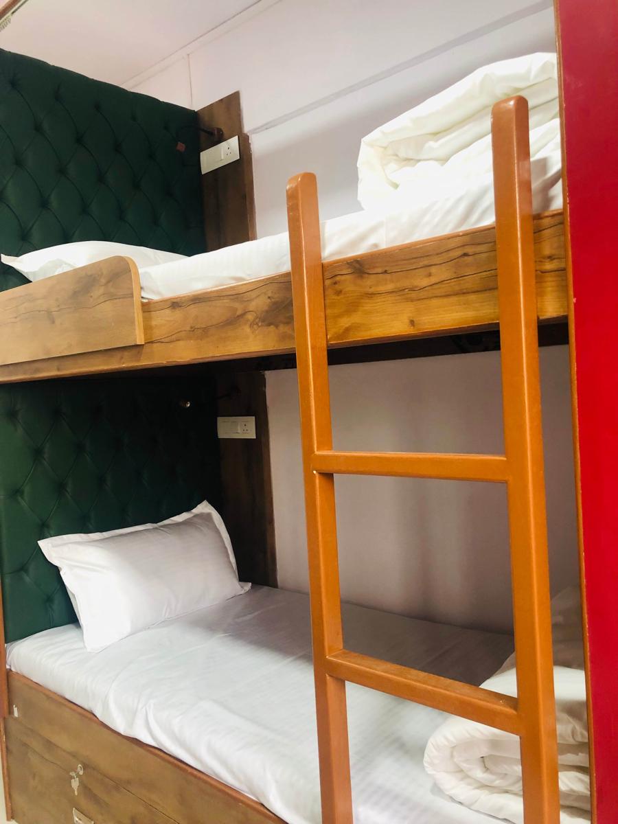 Everest Stays Rooms and Dormitory photo 3