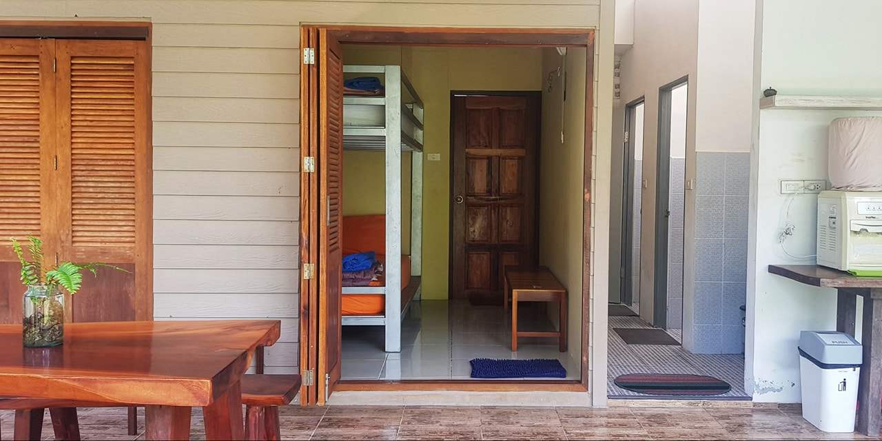 Baan Hinlad Home and Hostel photo 1