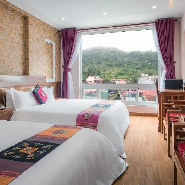 Saparis Station Hostel & Travel photo 1