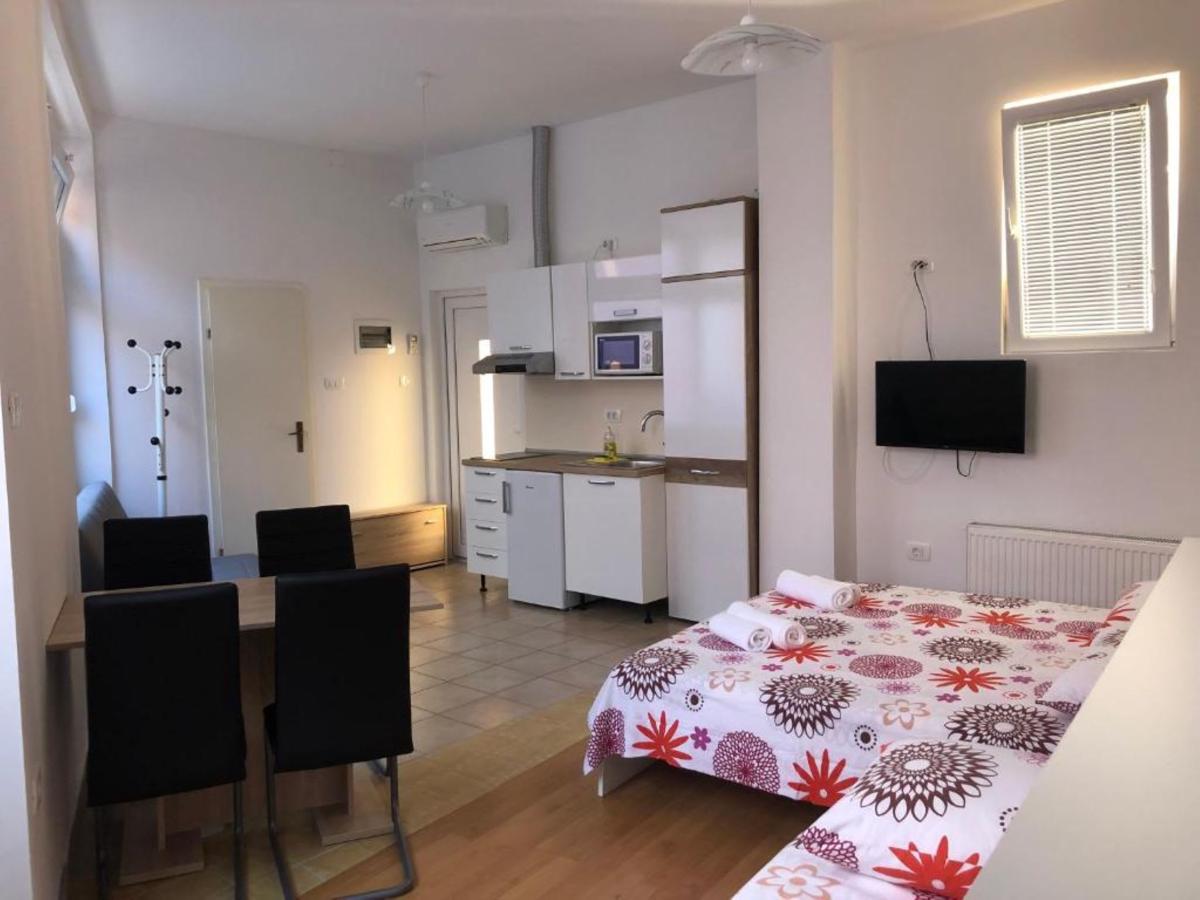 Apartments & Rooms Nardin photo 1