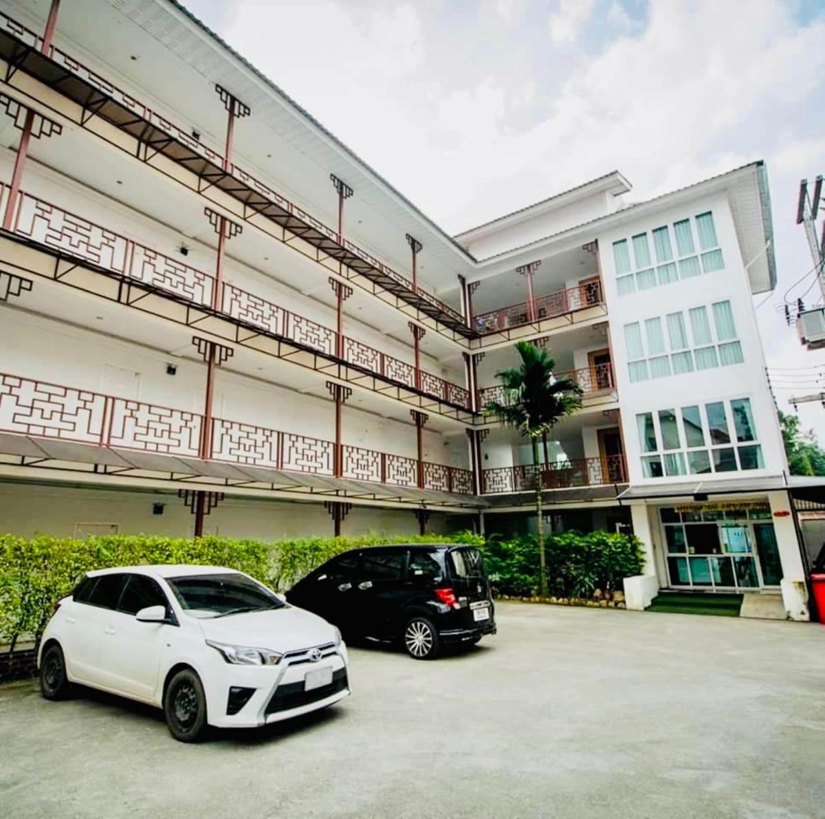 Inn Kham Apartment photo 1