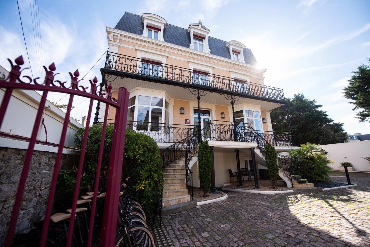 Hotel  La Villefromoy photo 2