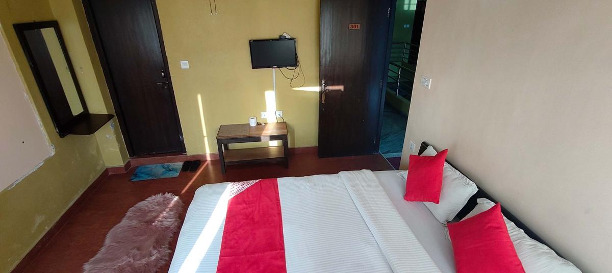 Hotel August International Pvt. Ltd photo 2
