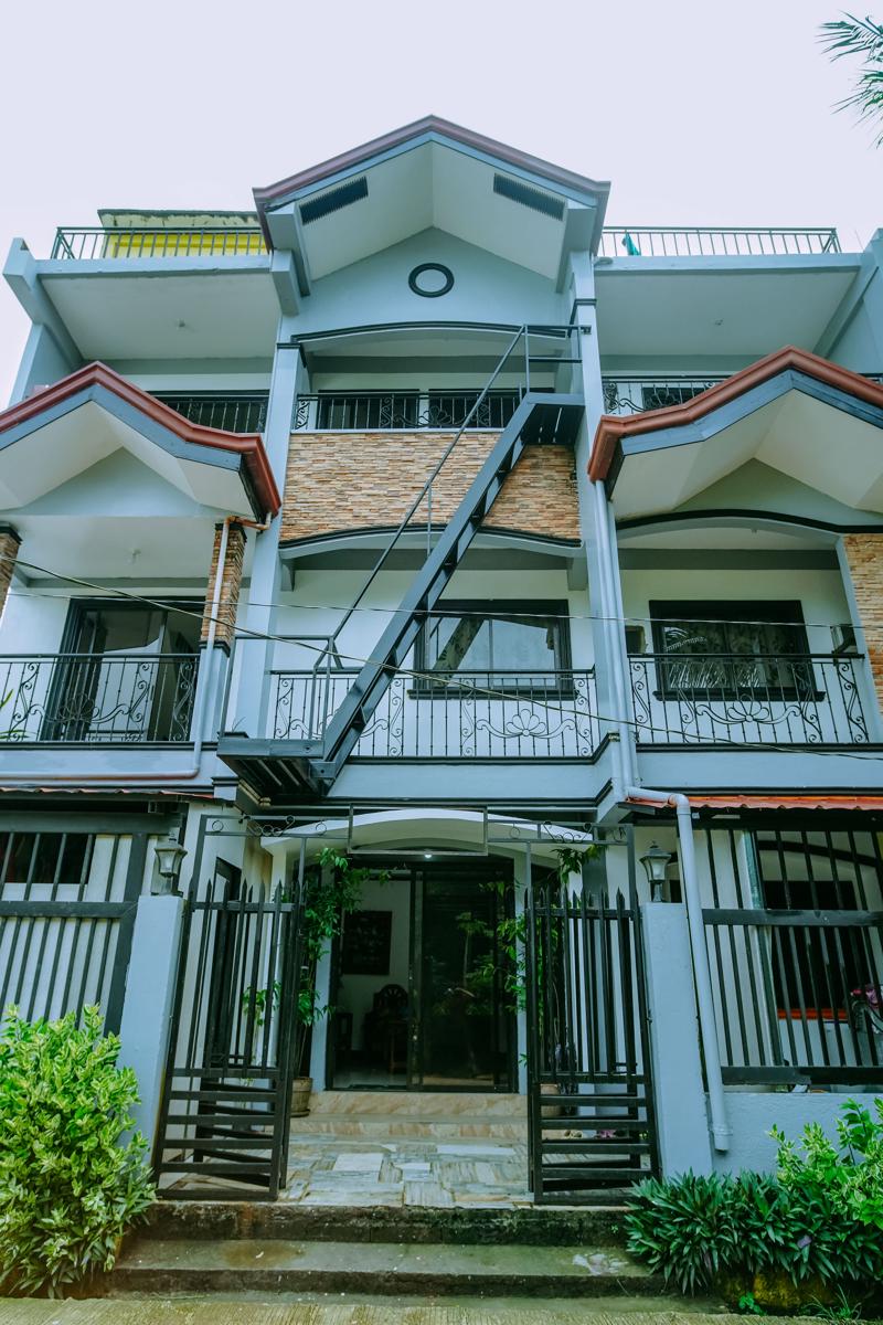 Hymn's Tourist Inn photo 4