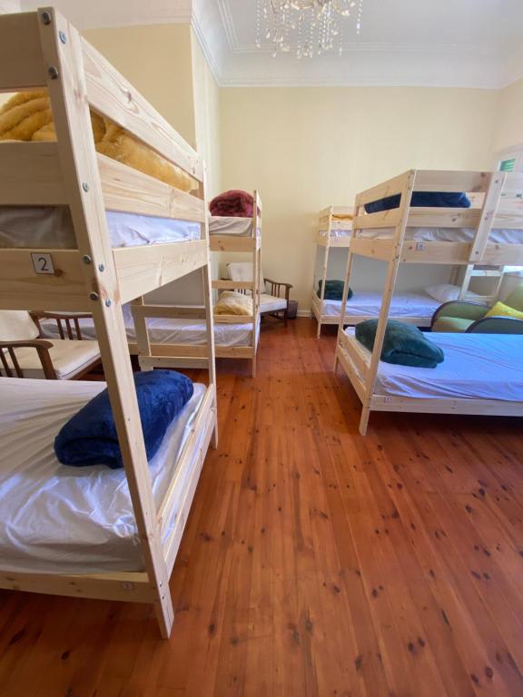 Hostl - Beds & Rooms - The Hostel Inn Paphos photo 4