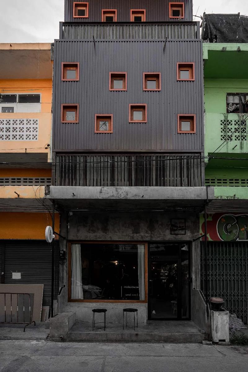 Once In A Blue Moon Cafe & Hostel photo 4