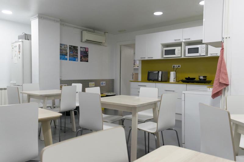Alberguinn Youth Hostel photo 4