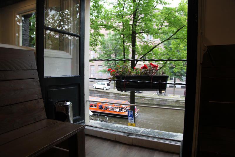 Amsterdam Downtown Hotel Canal View photo 3