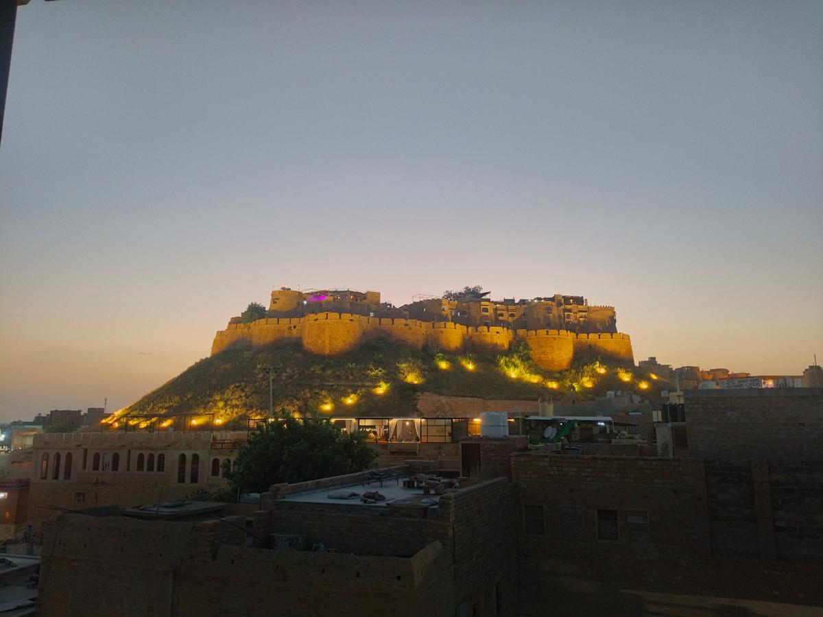 Jaisalmer Rosu Safari photo 1