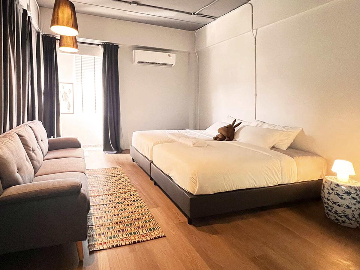 Human Touch Room: Soulful Bangkok Hideout photo 2