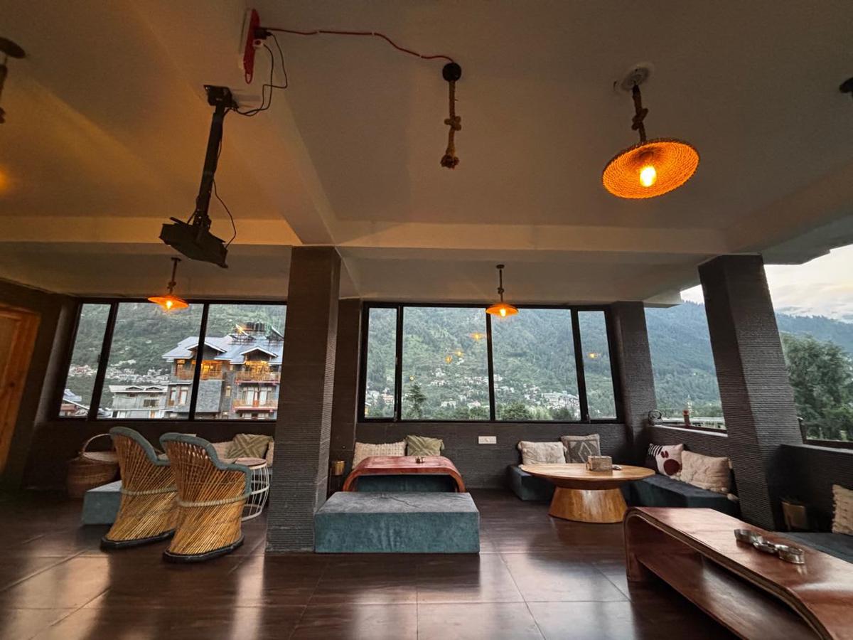 Nyra Homes - Stay Naturized photo 3