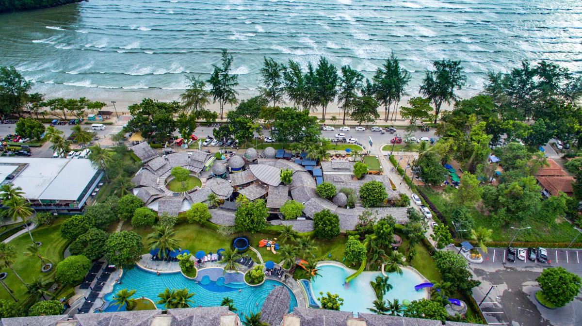 Holiday Ao Nang Beach Resort, Krabi photo 1