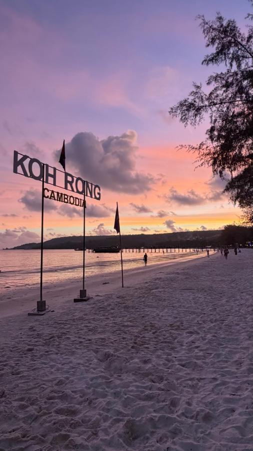 Mad Monkey Koh Rong photo 6