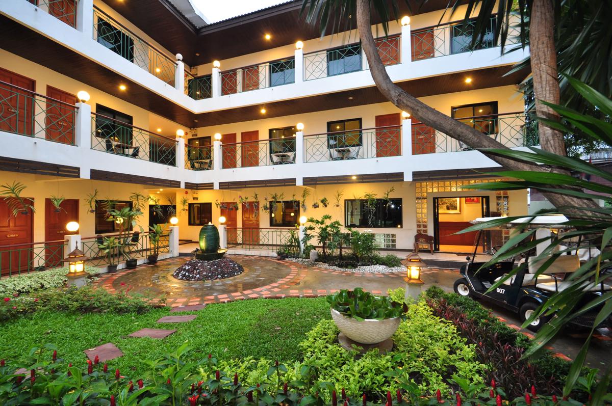Charlie House Pinklao photo 4