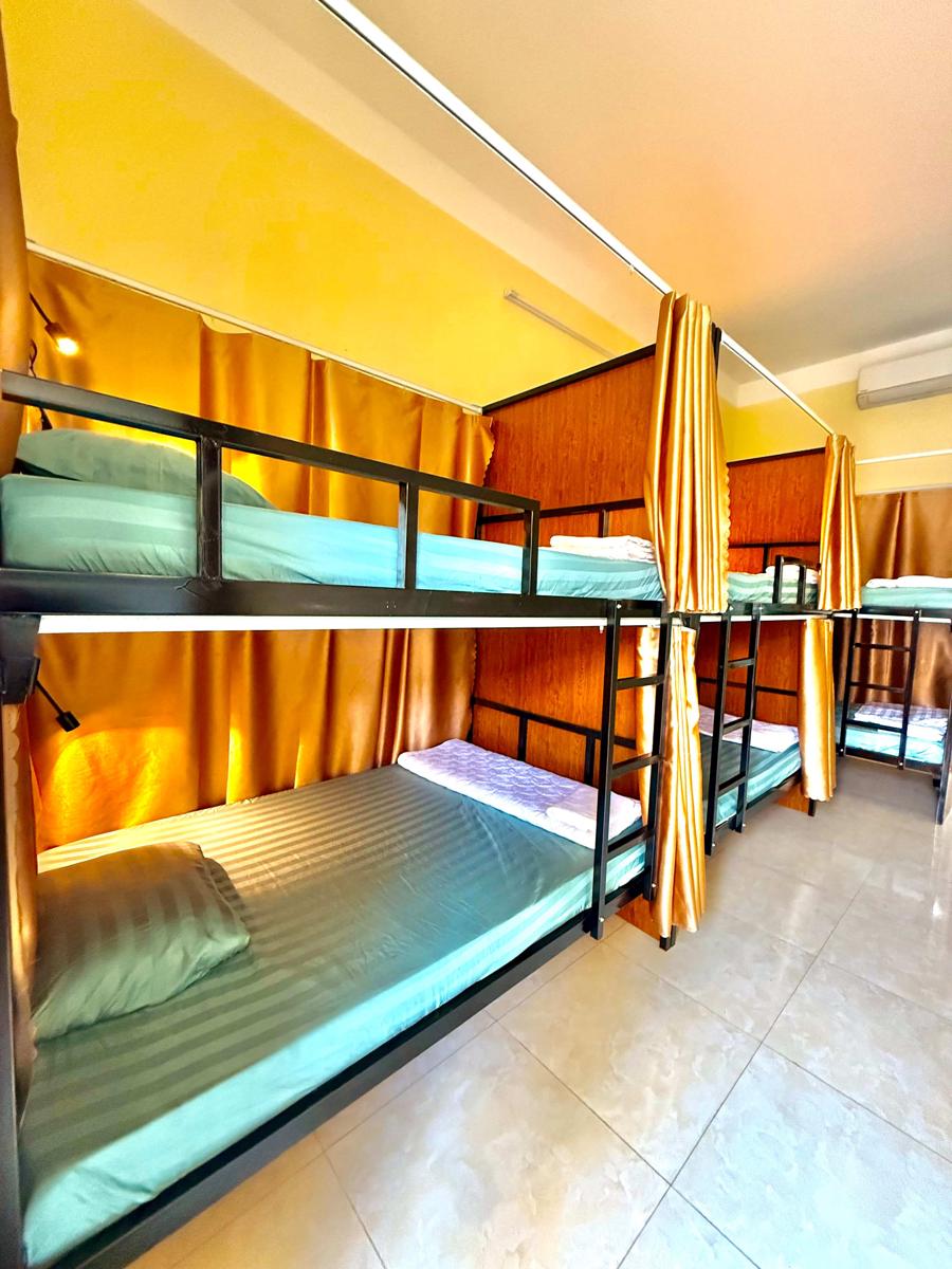 Loop Central Stay Tour & Motorbike Rental photo 2