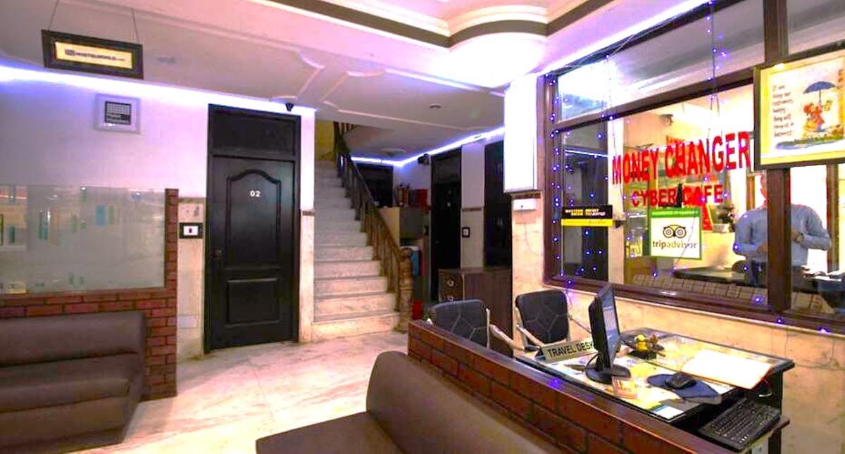 Hotel The Spot By A1Rooms photo 1