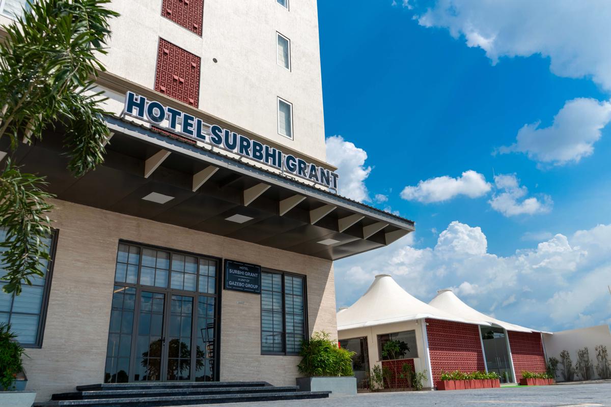 Hotel Surbhi Grant By Gazebo photo 3