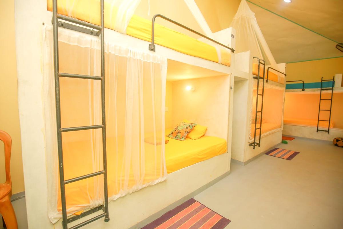 Lazy Monkey Surf Hostel Hiriketiya photo 3