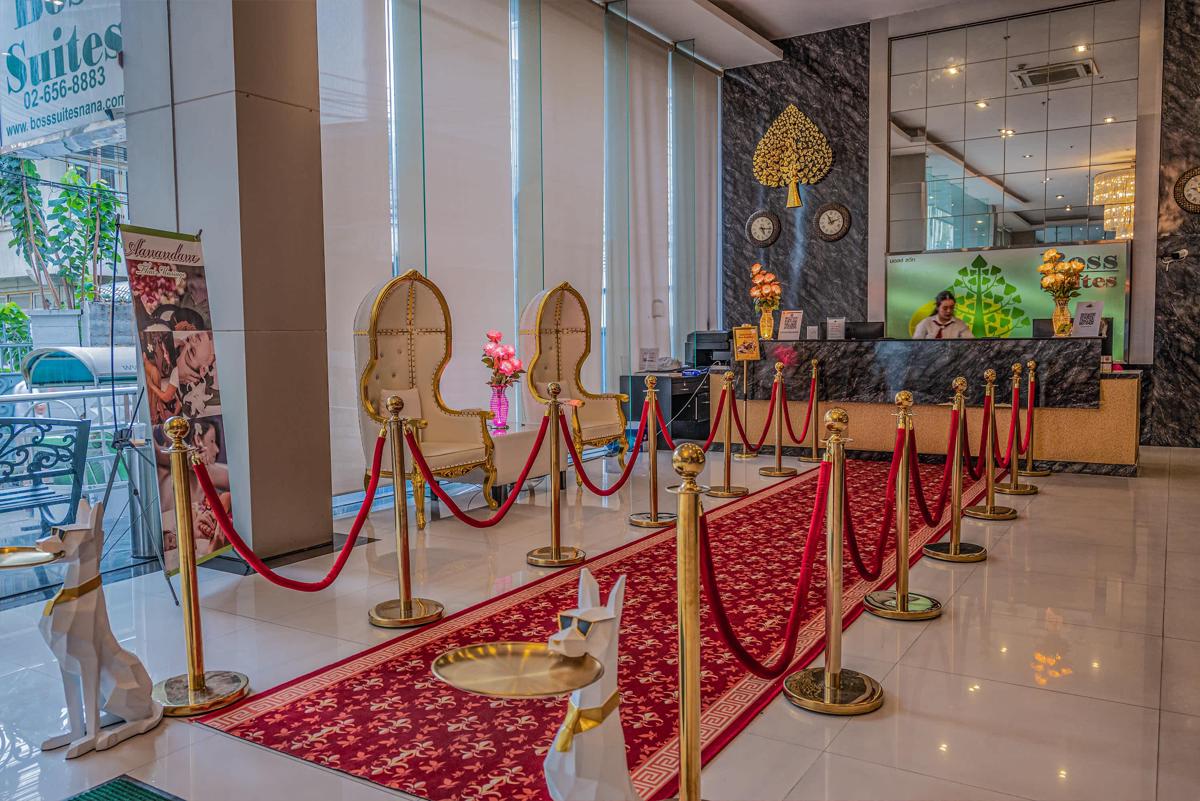 Boss Suites Nana Hotel photo 2