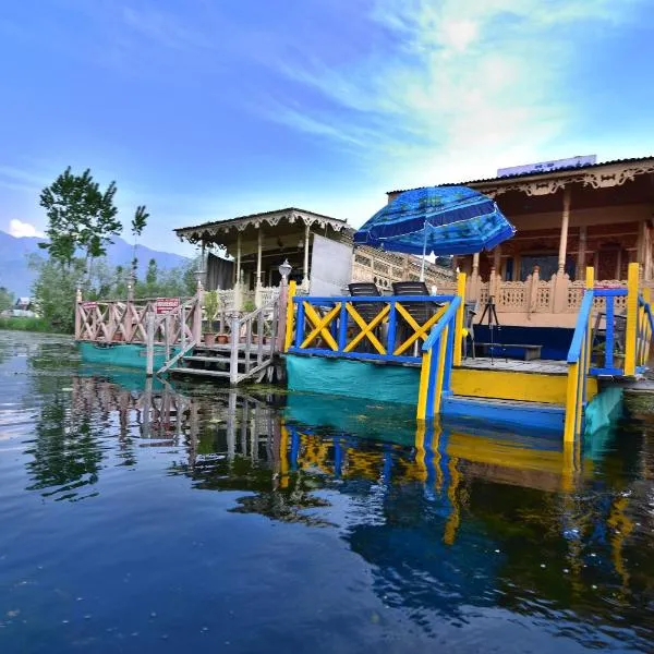Golden Hopes Group of Houseboats photo 5