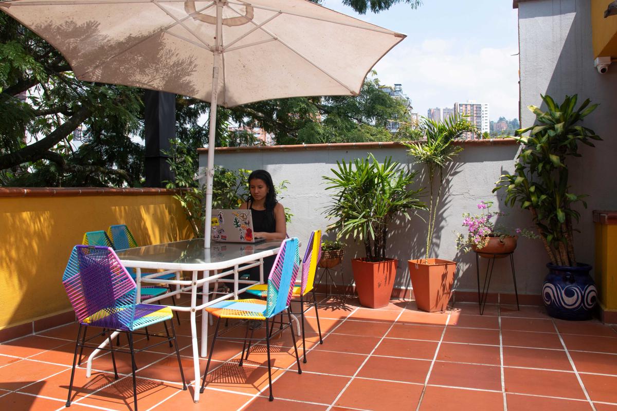 MALAIKA MEDELLIN photo 1