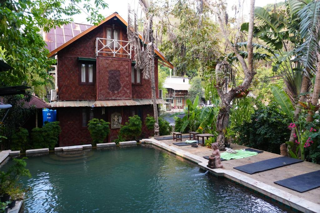 Tropical Hostel photo 2