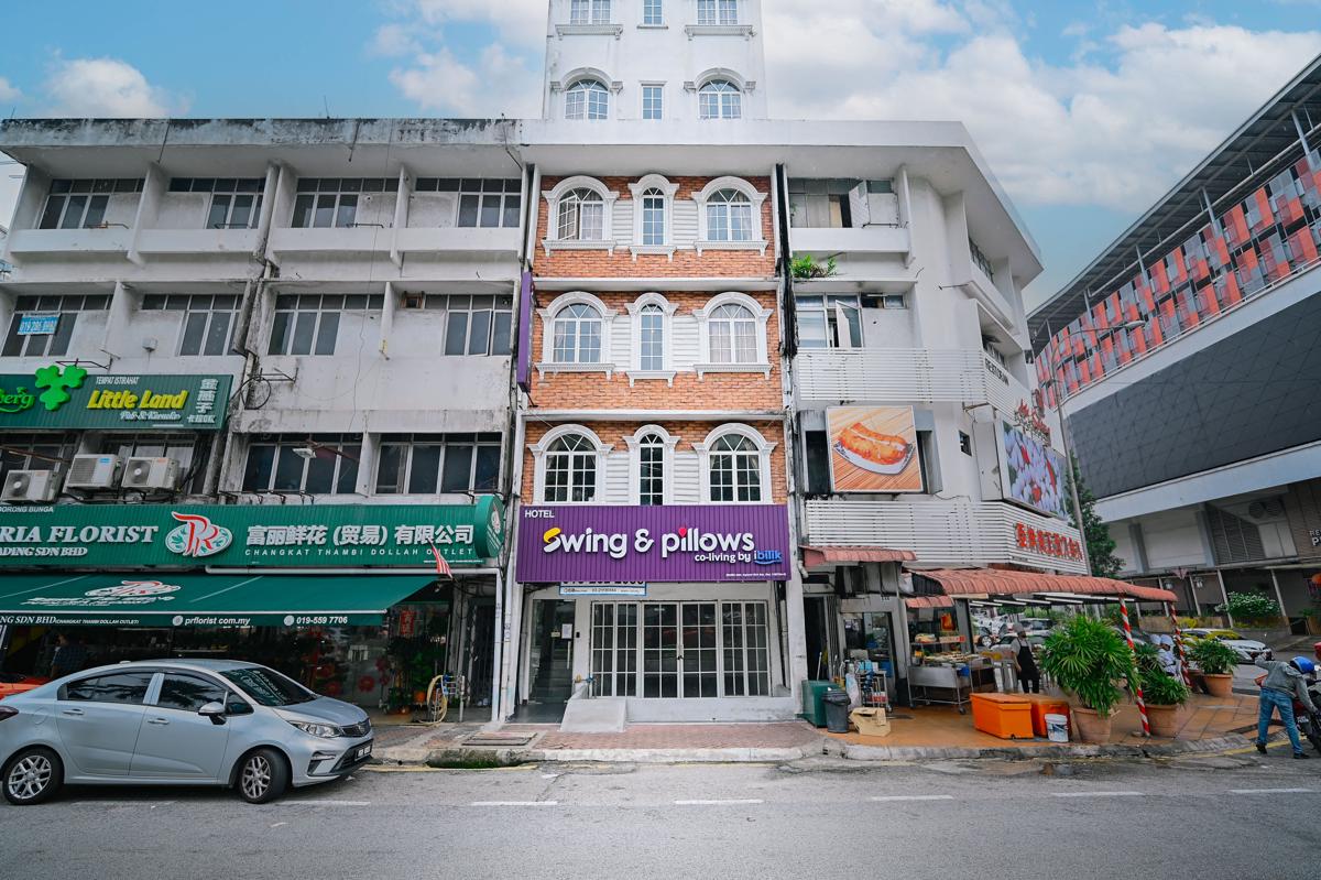 Swing & Pillows @ ICC Pudu, Kuala Lumpur photo 4