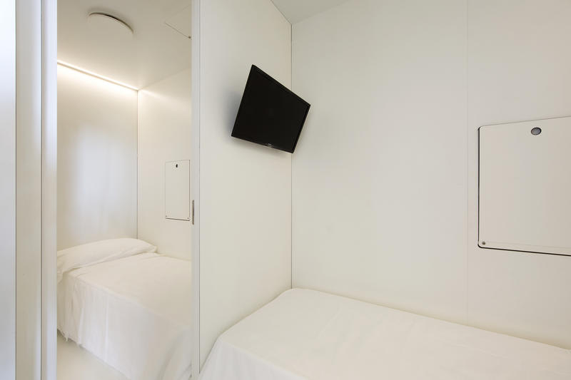 Bed and  Boarding (Naples International Airport) photo 2