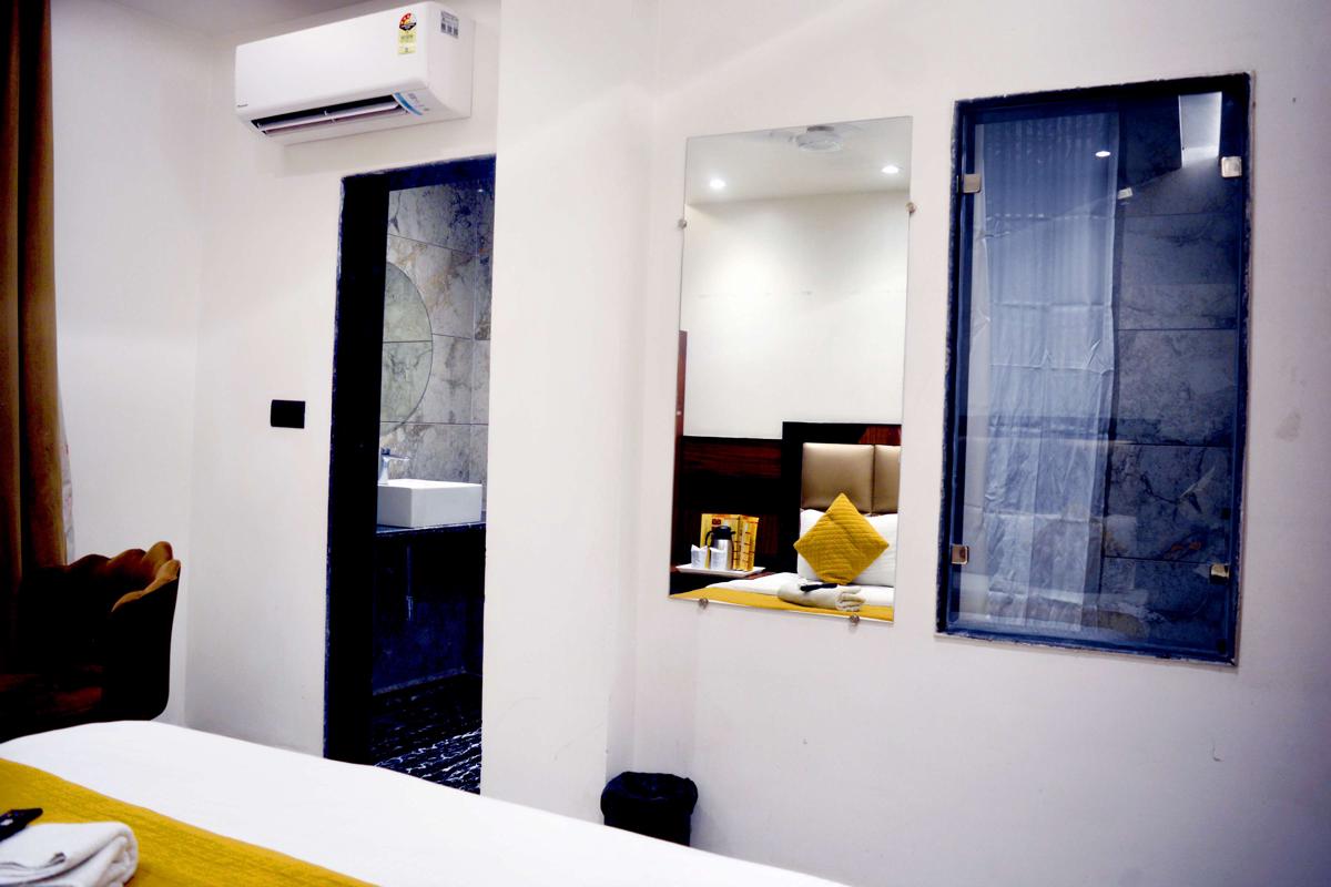 Hotel Delhi Empire Dx photo 4