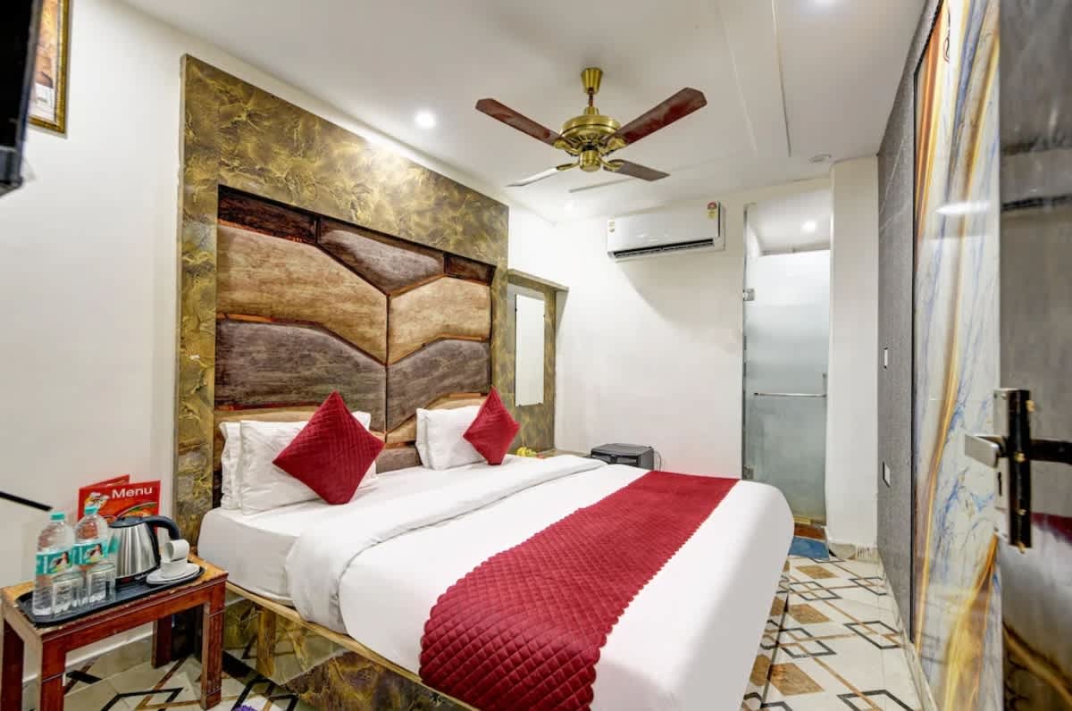 Hotel P G International photo 1