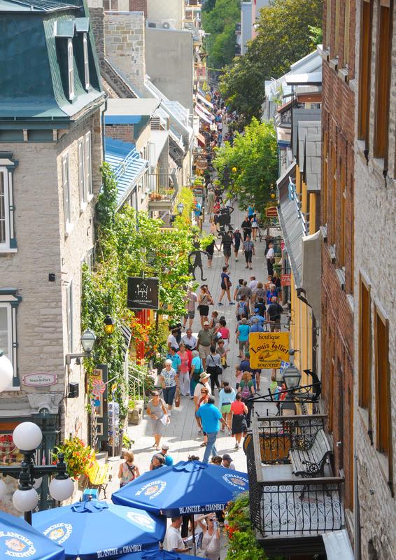 Quebec Central Downtown photo 2