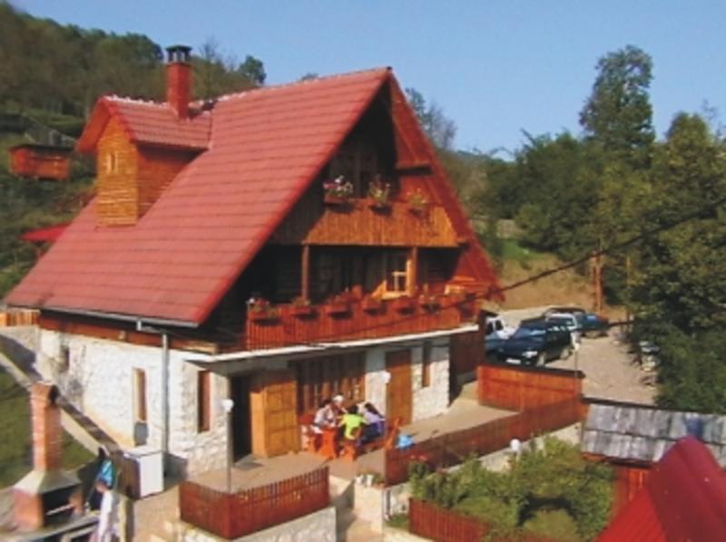 Poarta Zmeilor Guesthouse photo 1