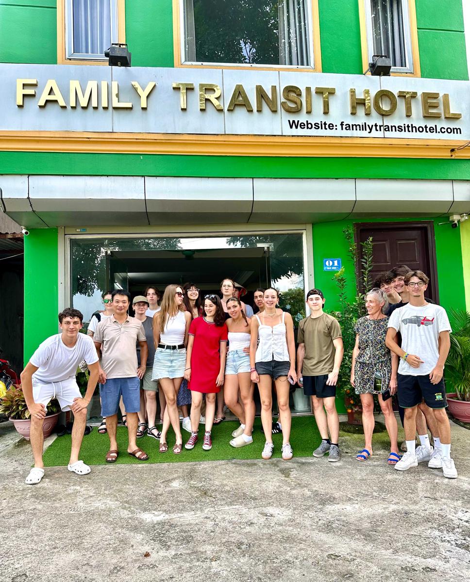 Family Transit Hotel Airport photo 2
