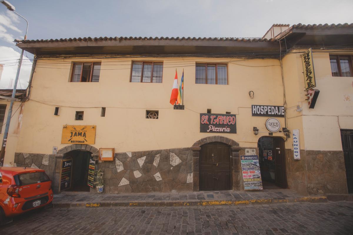 Lucios Hostal photo 1
