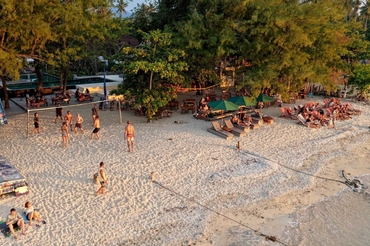 The Social - Begadang Gili Air photo 2