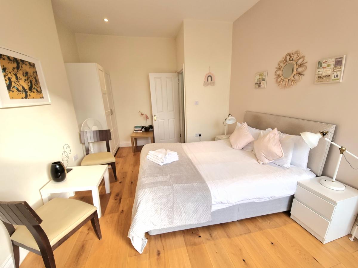 Urban Stay Oxford Gardens Apartments photo 3