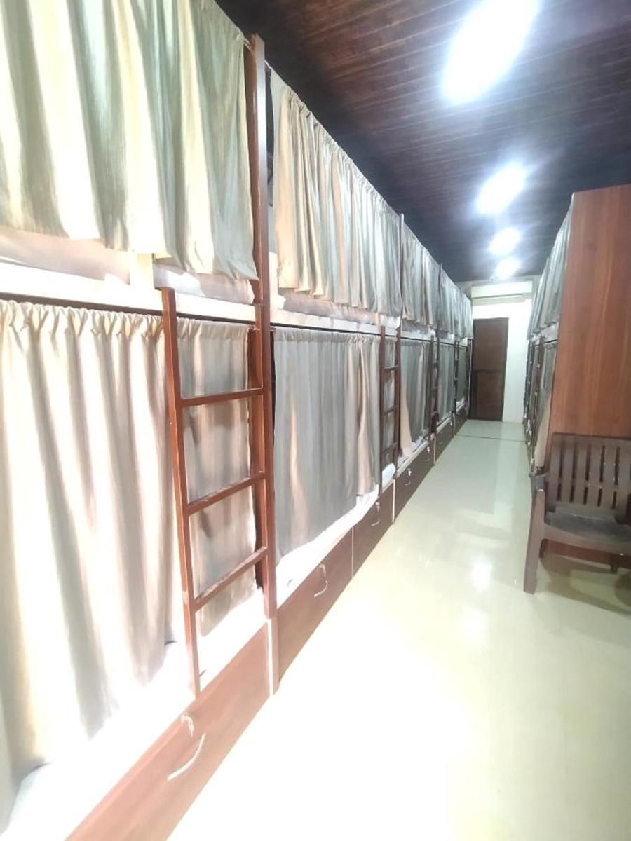 Afreen Hostel AC Dormitory photo 2