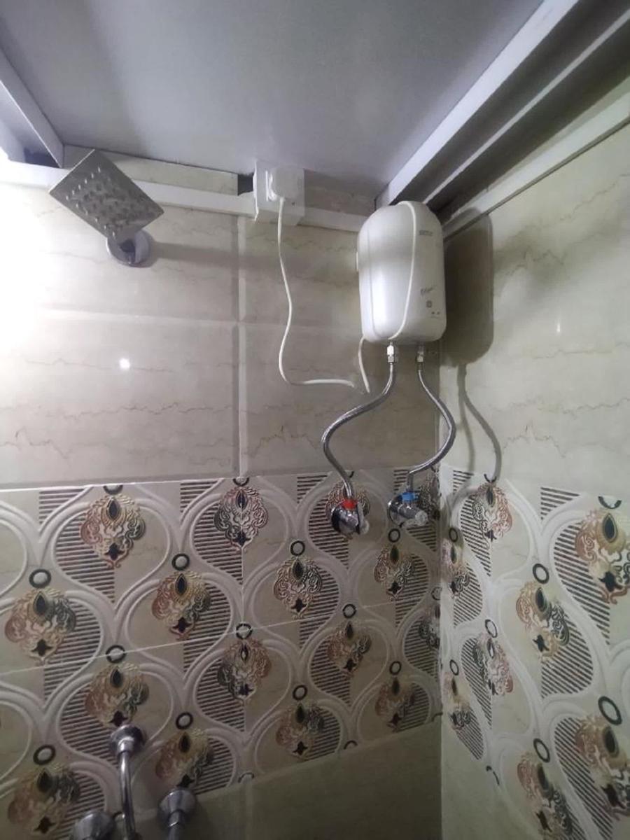Afreen Hostel AC Dormitory photo 4