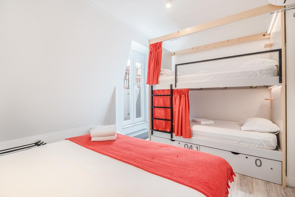 Be Lisbon Hostel Intendente photo 2