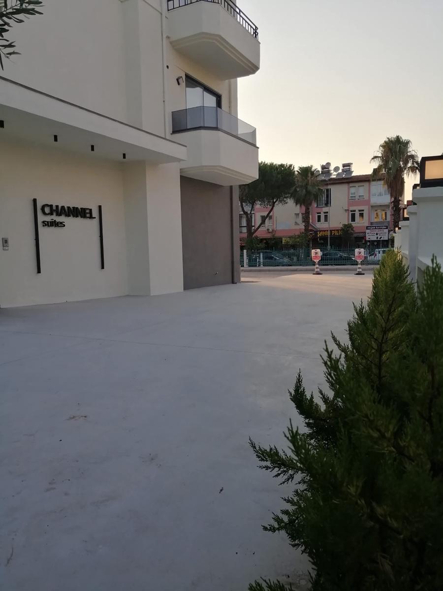 Channel Suites photo 2