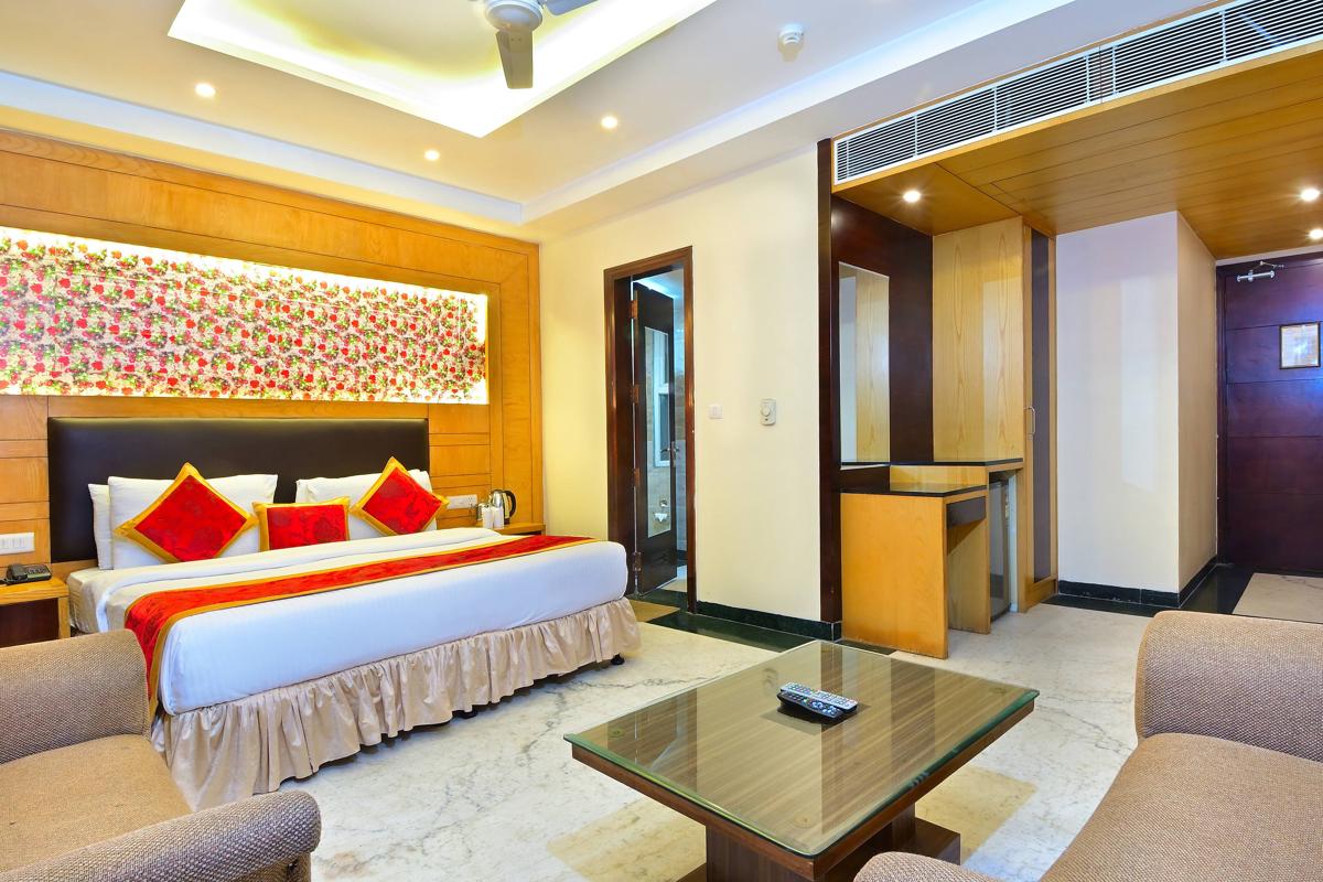 Hotel Hari Piorko Inn @2 Mins from New Delhi Rail photo 1
