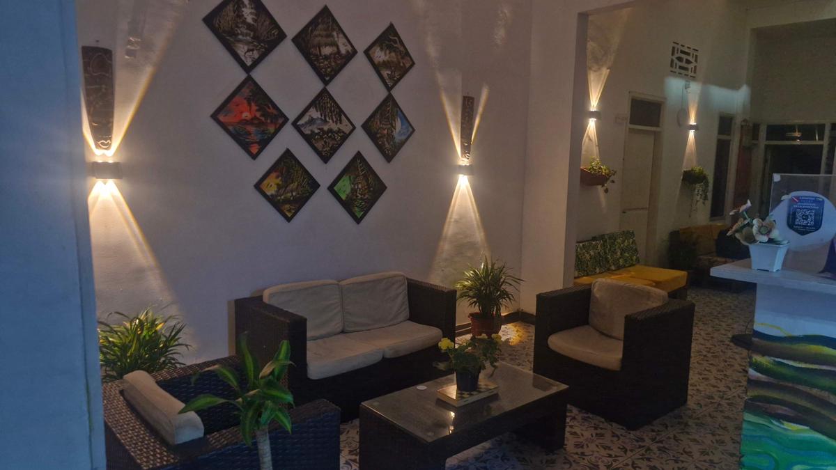 Samario Host photo 2