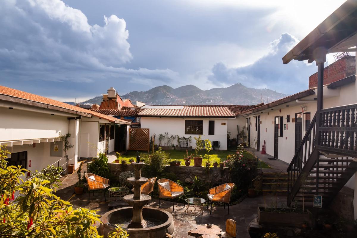 Black Llama Hostel Cusco photo 2